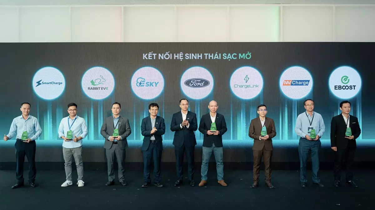 VETC ra mắt hệ sinh thái sạc mở theo mô hình eRoaming - Ảnh 2.