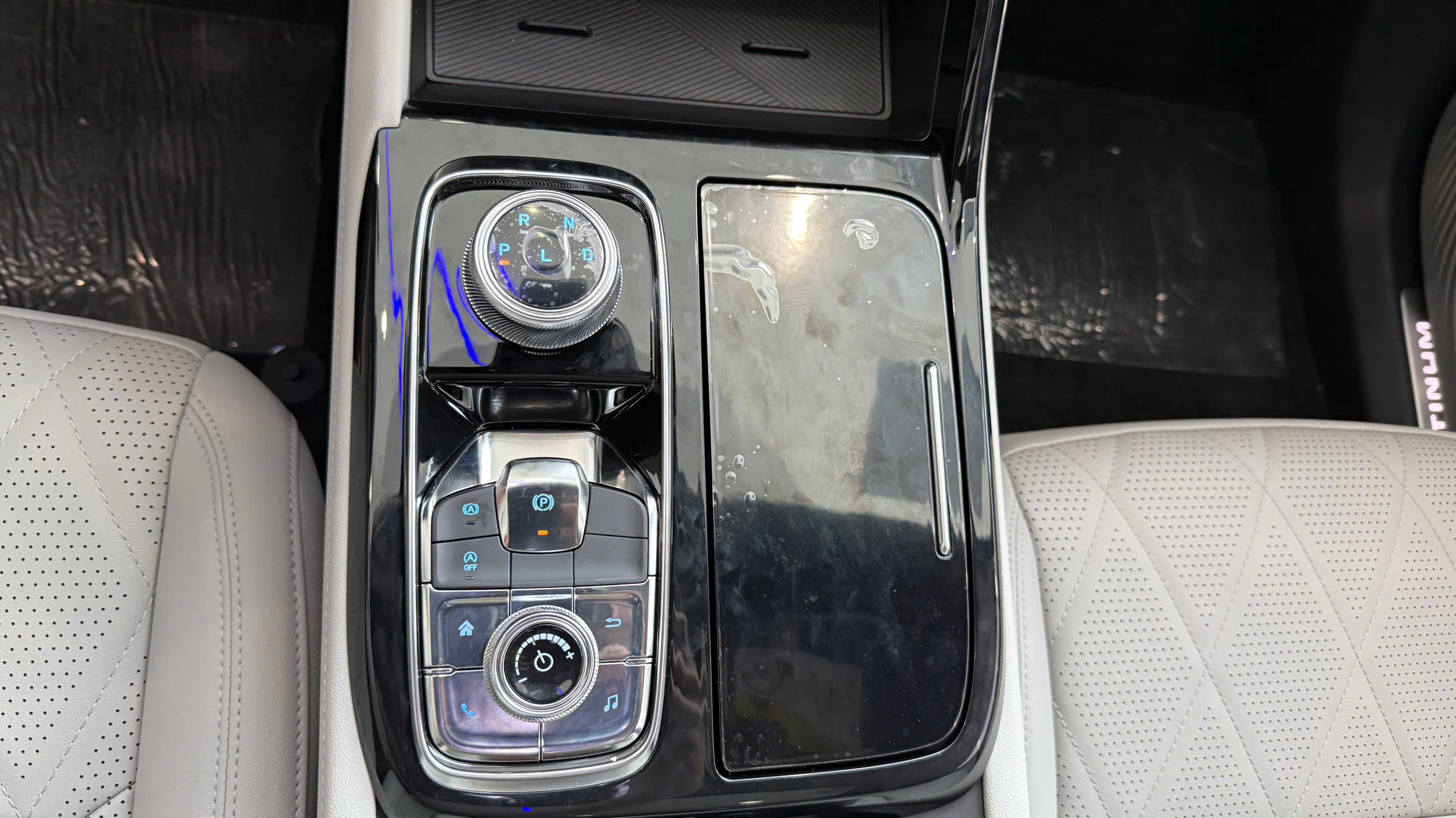 Ford Territory Platinum 2026 13.jpg Ford Territory Platinum 2026 13.jpg