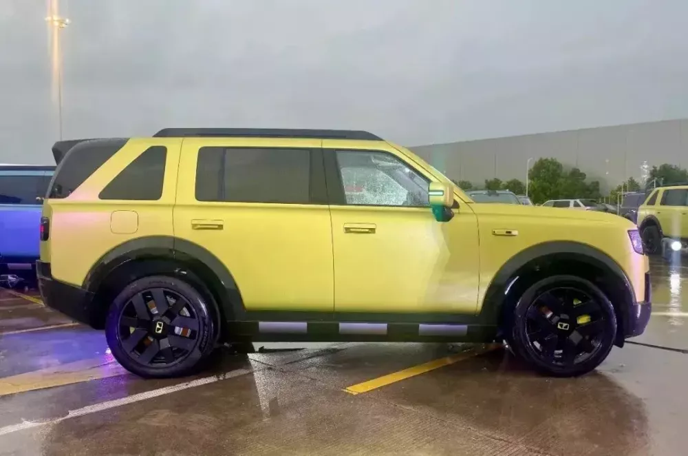 freelander-8-3-8447 Freelander 8 có hệ thống đánh lái bánh sau