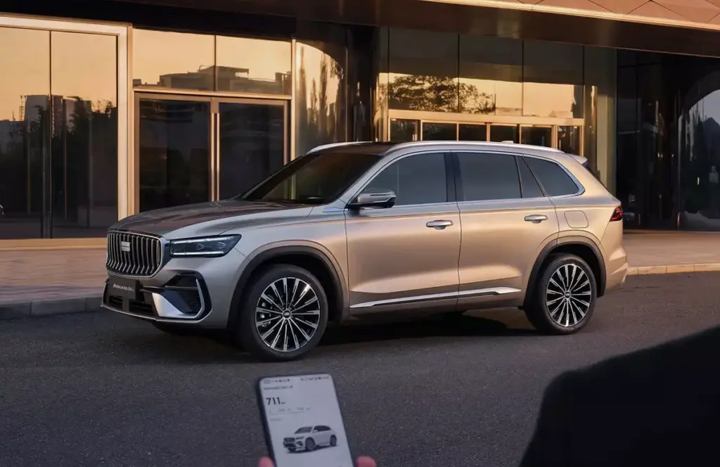SUV cỡ trung Geely Monjaro EM-i lộ diện, dùng động cơ hybrid sạc điện tiết kiệm xăng