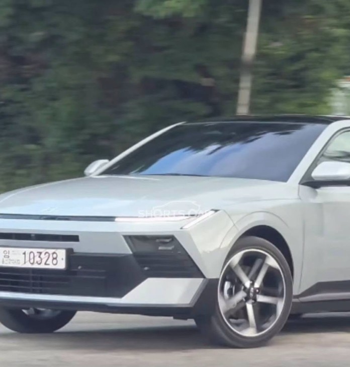 Hyundai Avante 2.jpg Hyundai Avante 2.jpg