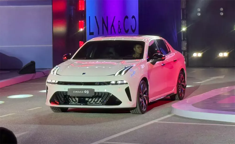 lynk-co-03-1-8381 Lynk & Co 03 được giới thiệu tại Việt Nam, tham gia vào phân khúc sedan hạng C đang thất thế