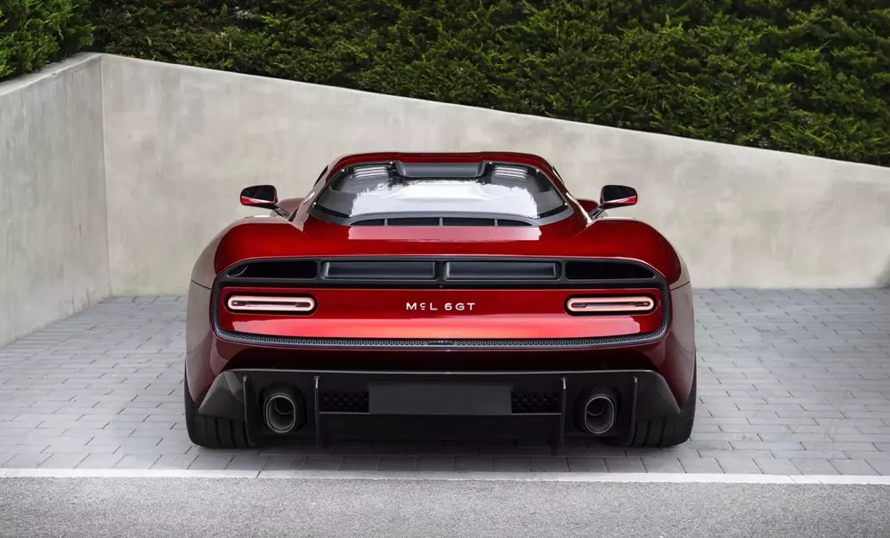 mclaren-mcl-6gt-3807 McLaren McL 6GT được trang bị động cơ V8 và hộp số sàn