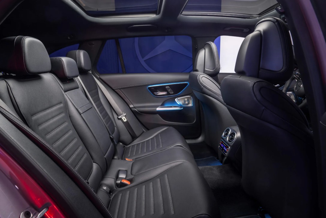 Mercedes-Benz C-Class facelift 5.jpg Mercedes-Benz C-Class facelift 5.jpg