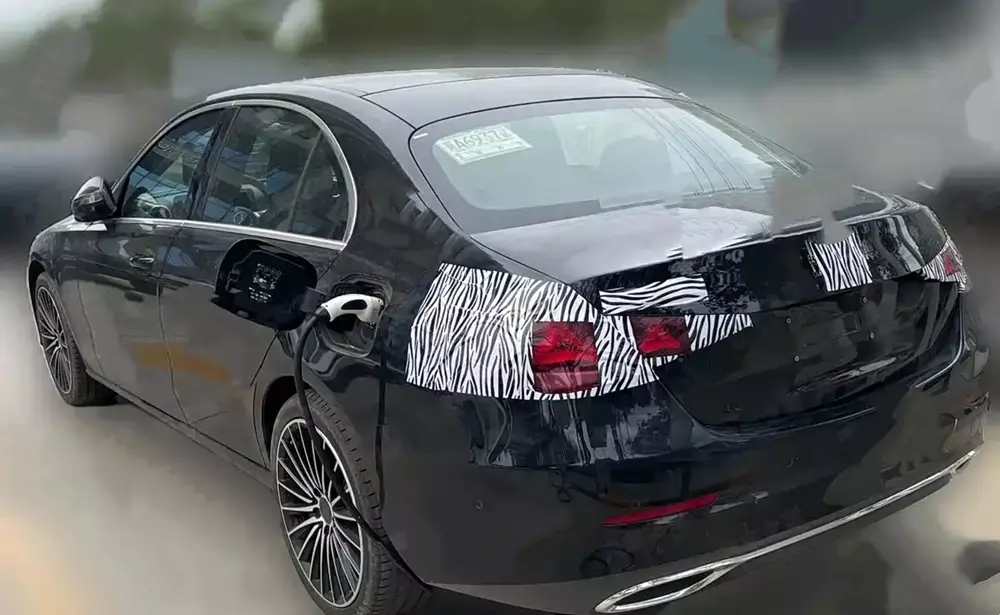 mercedes-benz-c-class-2027-1-676d Khu vực phía sau của Mercedes-Benz C-Class 2027 chỉ được cải tiến nhẹ