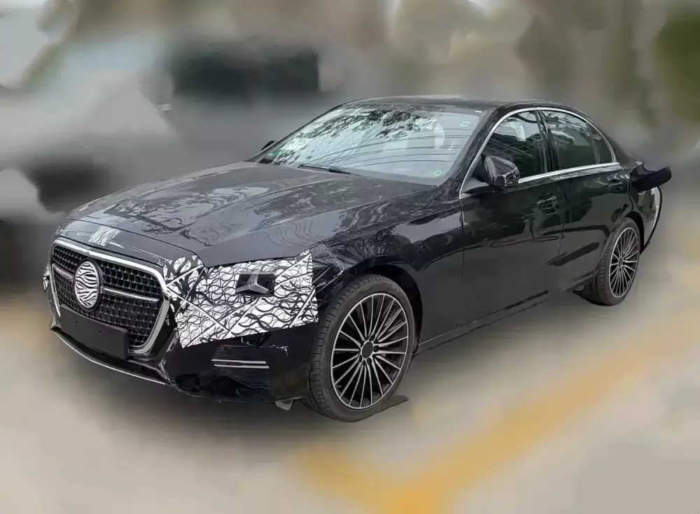 mercedes-benz-c-class-2027-2-0aea Mercedes-Benz C-Class 2027 lộ diện