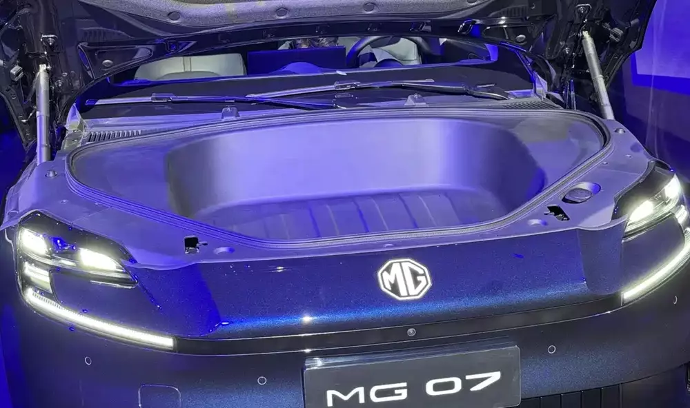 mg-07-5-19d0 Ngăn chứa đồ bên dưới nắp ca-pô của MG 07