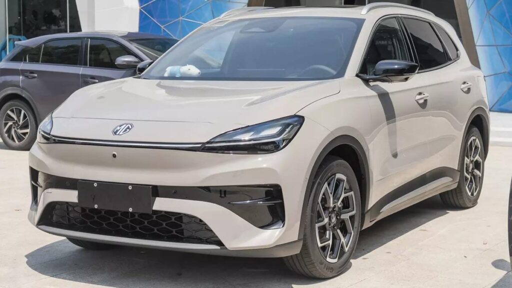 Ngắm hình ảnh “bằng xương, bằng thịt” của MG4X – SUV cỡ C có thể bán ở Đông Nam Á