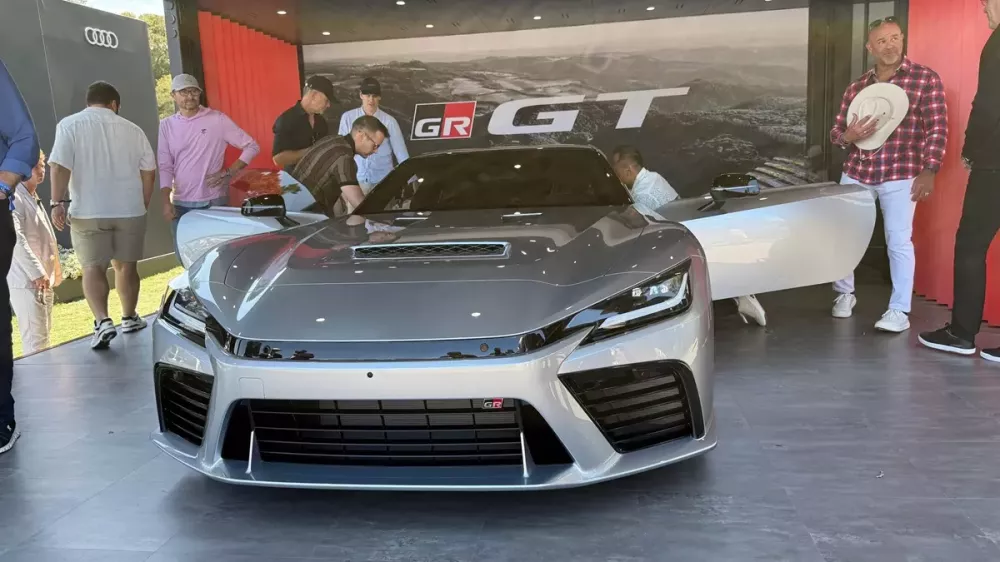 toyota-gr-gt-8106-1 Siêu xe đắt nhất từ trước đến nay của Toyota đã cháy hàng dù chưa được bán ra - Ảnh 4.
