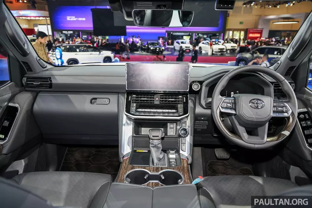 toyota-land-cruiser-hybrid-2026-9-c204 Toyota Land Cruiser Hybrid 2026 tiếp tục ra mắt Đông Nam Á trước ngày về Việt Nam - Ảnh 8.