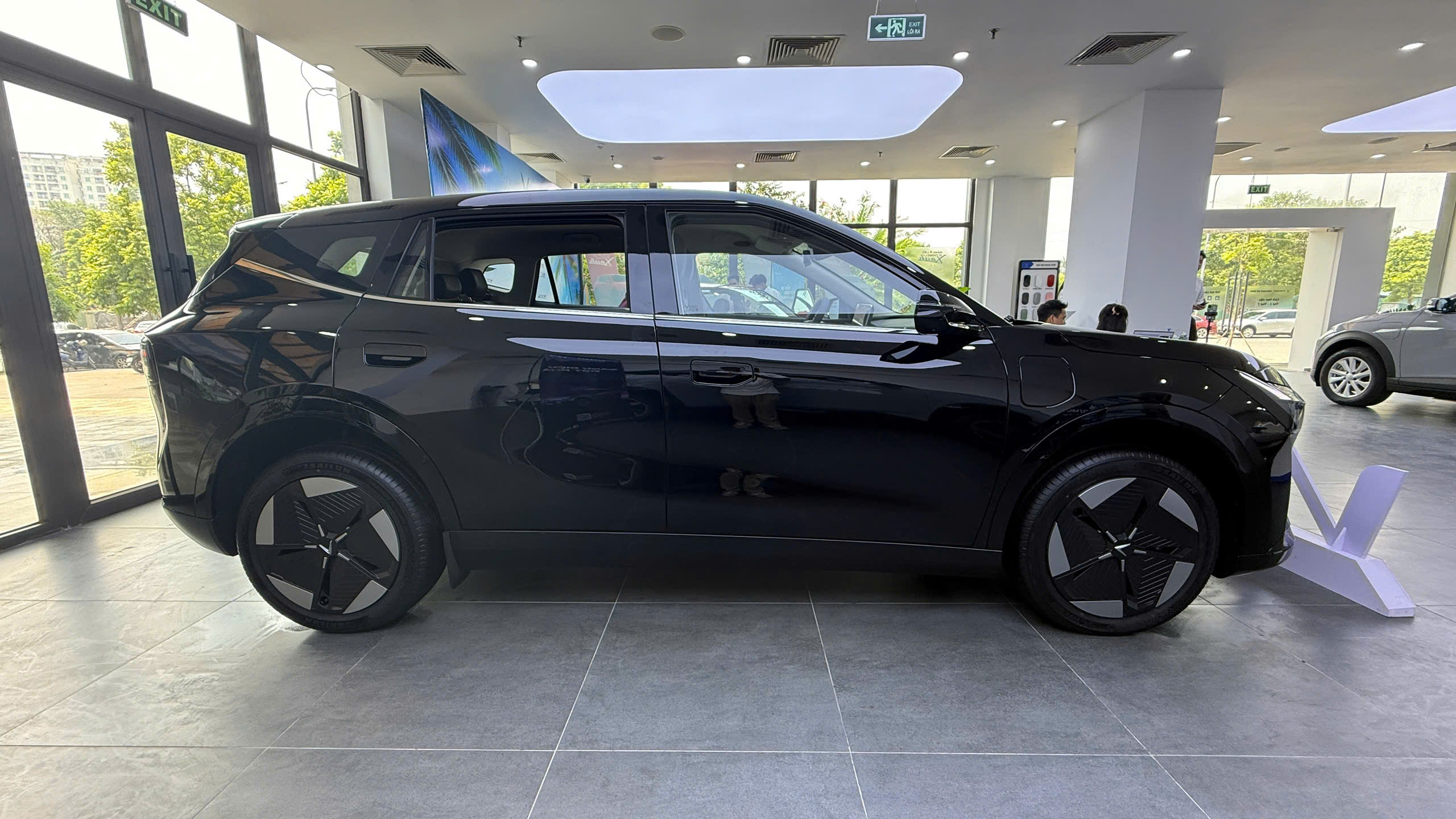 VinFast VF 8 all new (2).jpg VinFast VF 8 all new (2).jpg