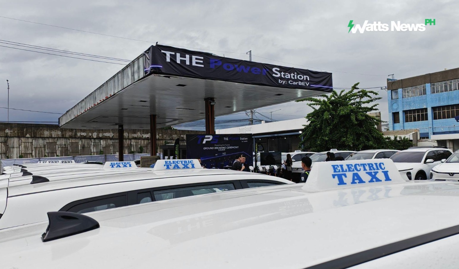 VinFast Limo Green -a2.jpg VinFast Limo Green -a2.jpg