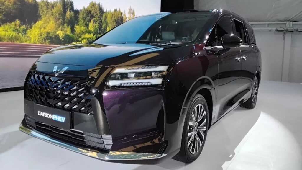 Đại lý Việt Nam nhận cọc cho MPV cỡ trung Wuling Darion mới, giá dự kiến 750 triệu đồng