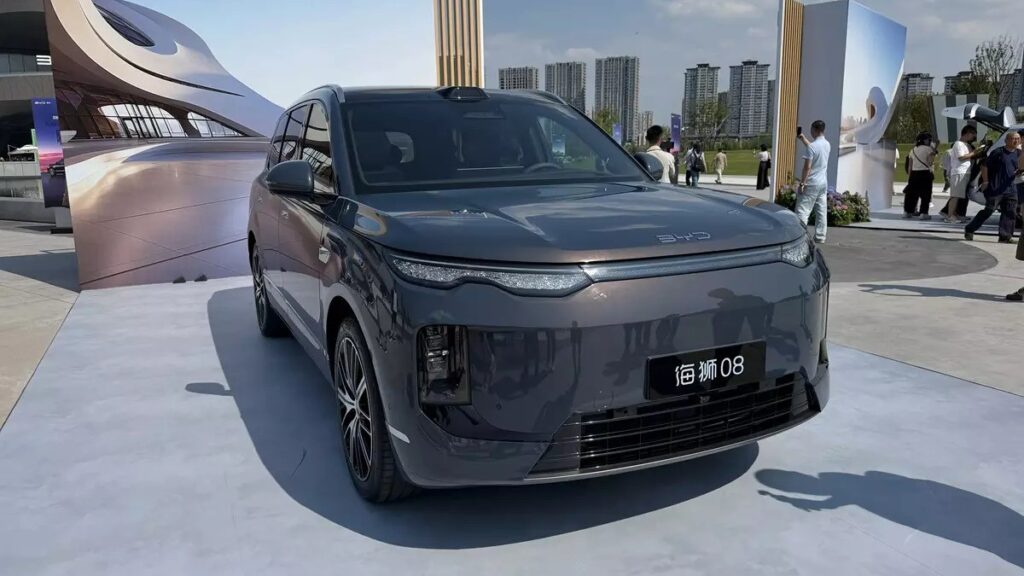 Ngắm hình ảnh “bằng xương, bằng thịt” của BYD Sealion 08 – SUV cỡ lớn mới được bán ra thị trường