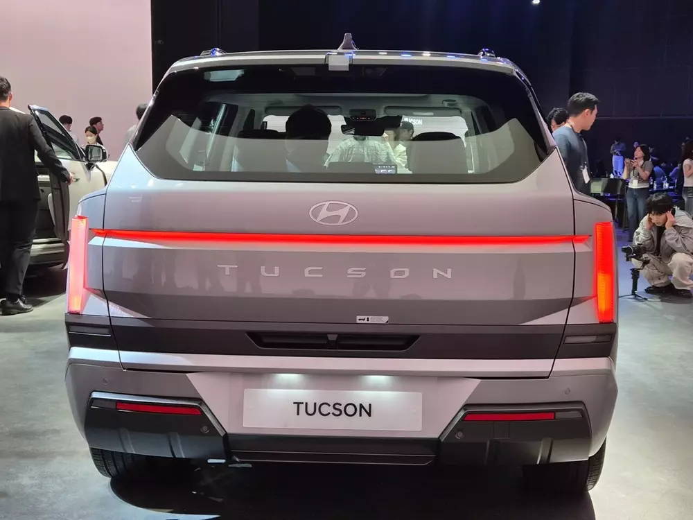 hyundai-tucson-2027-3-15a3 Hyundai Tucson 2027 nhìn từ phía sau
