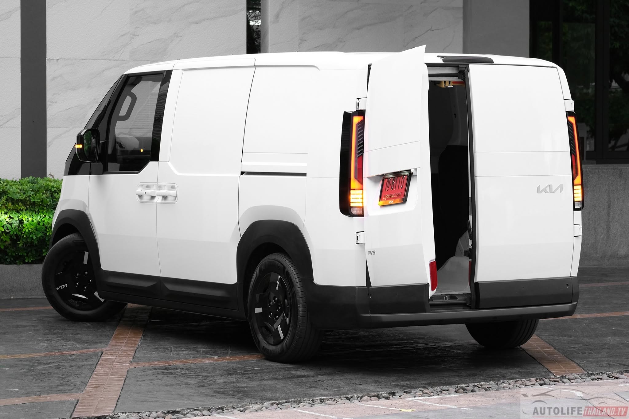 Kia PV5 13.jpg Kia PV5 13.jpg