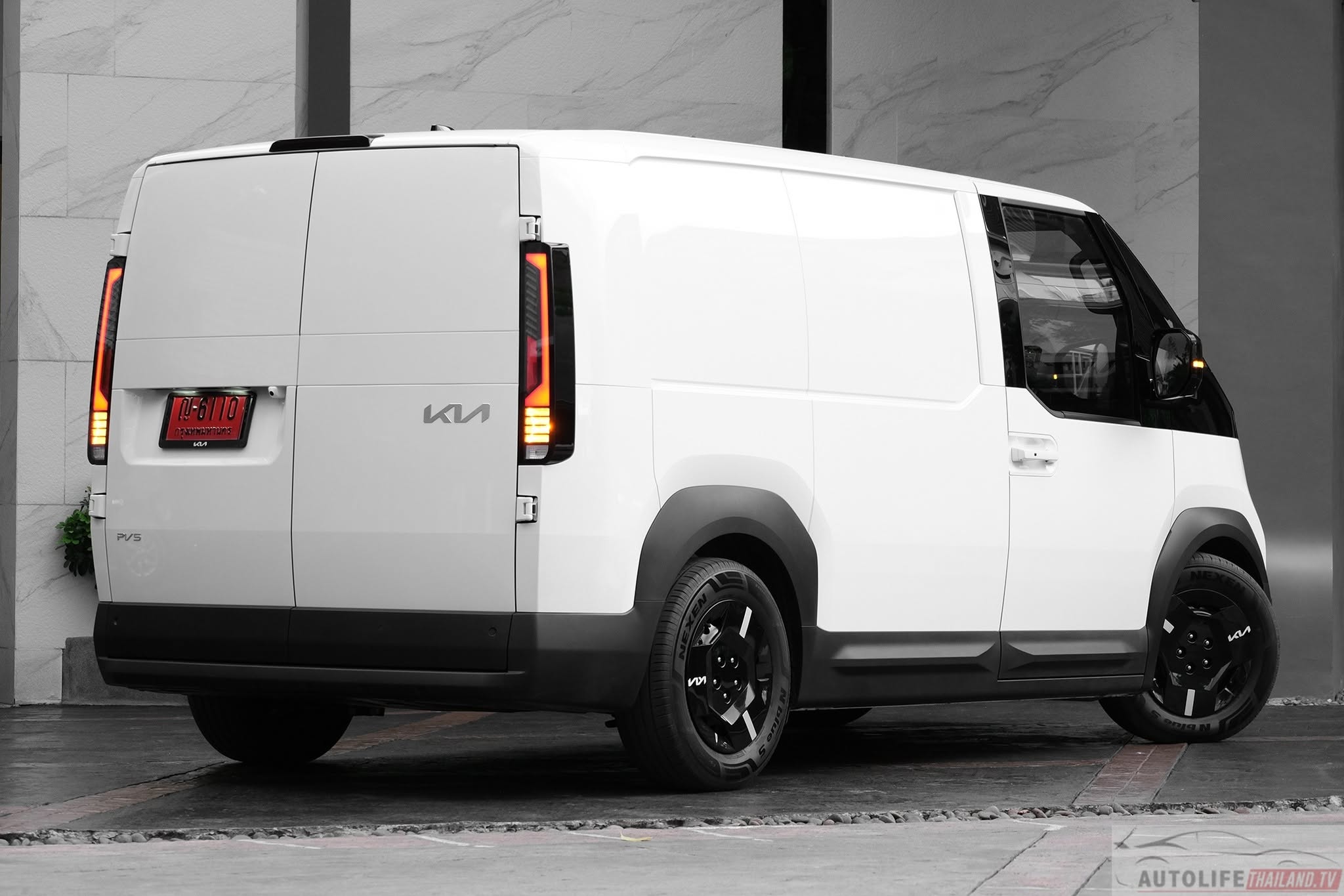Kia PV5 2.jpg Kia PV5 2.jpg