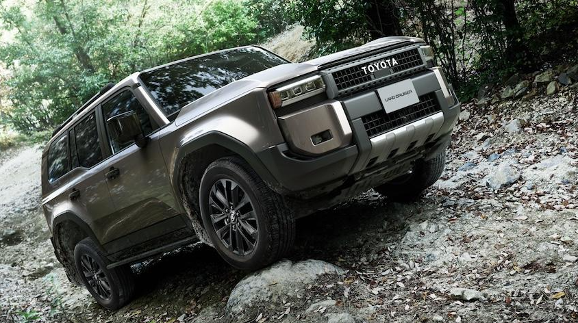 Land Cruiser.png Land Cruiser.png