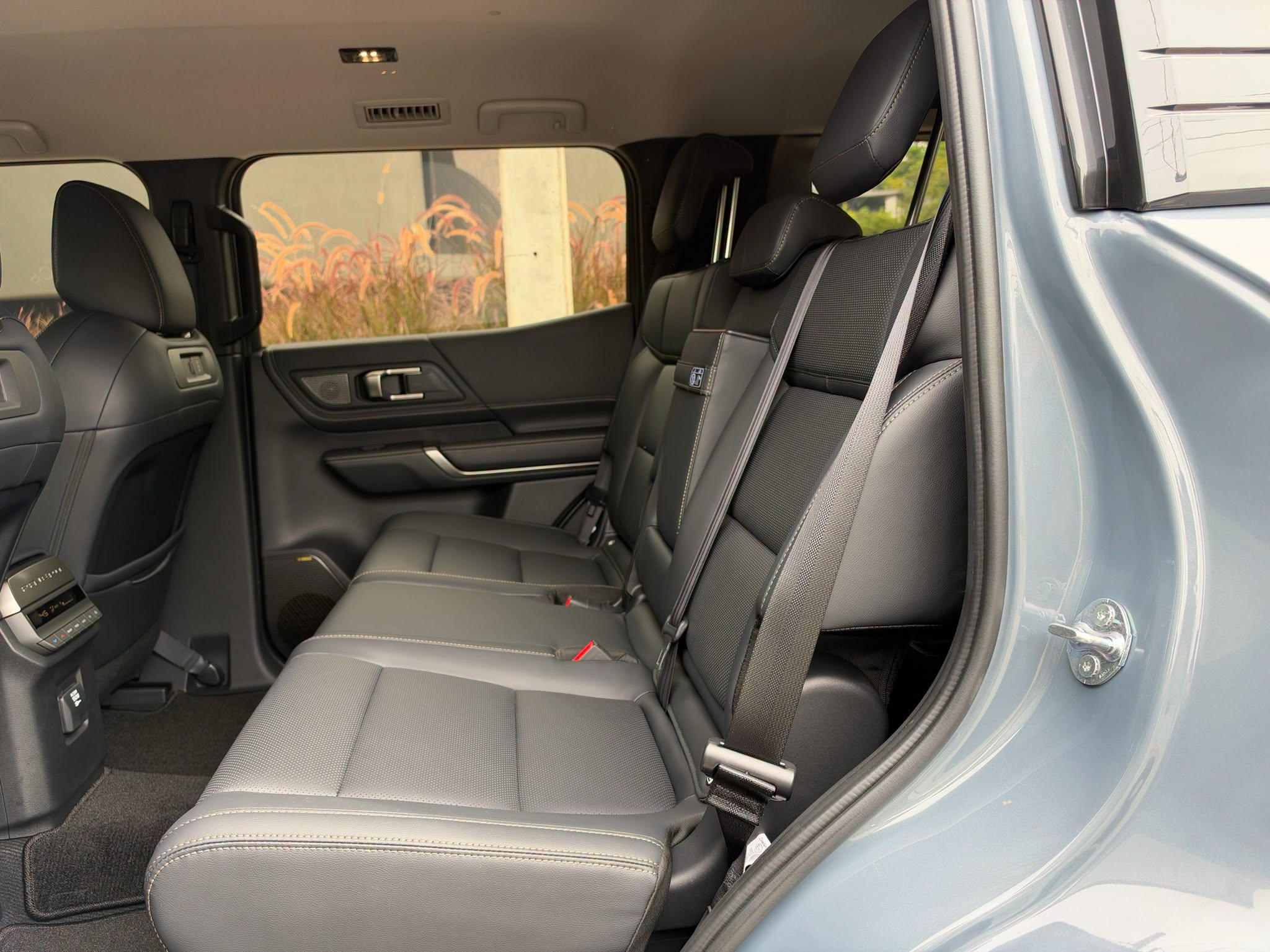Mitsubishi PAJERO-a3.jpg Mitsubishi PAJERO-a3.jpg