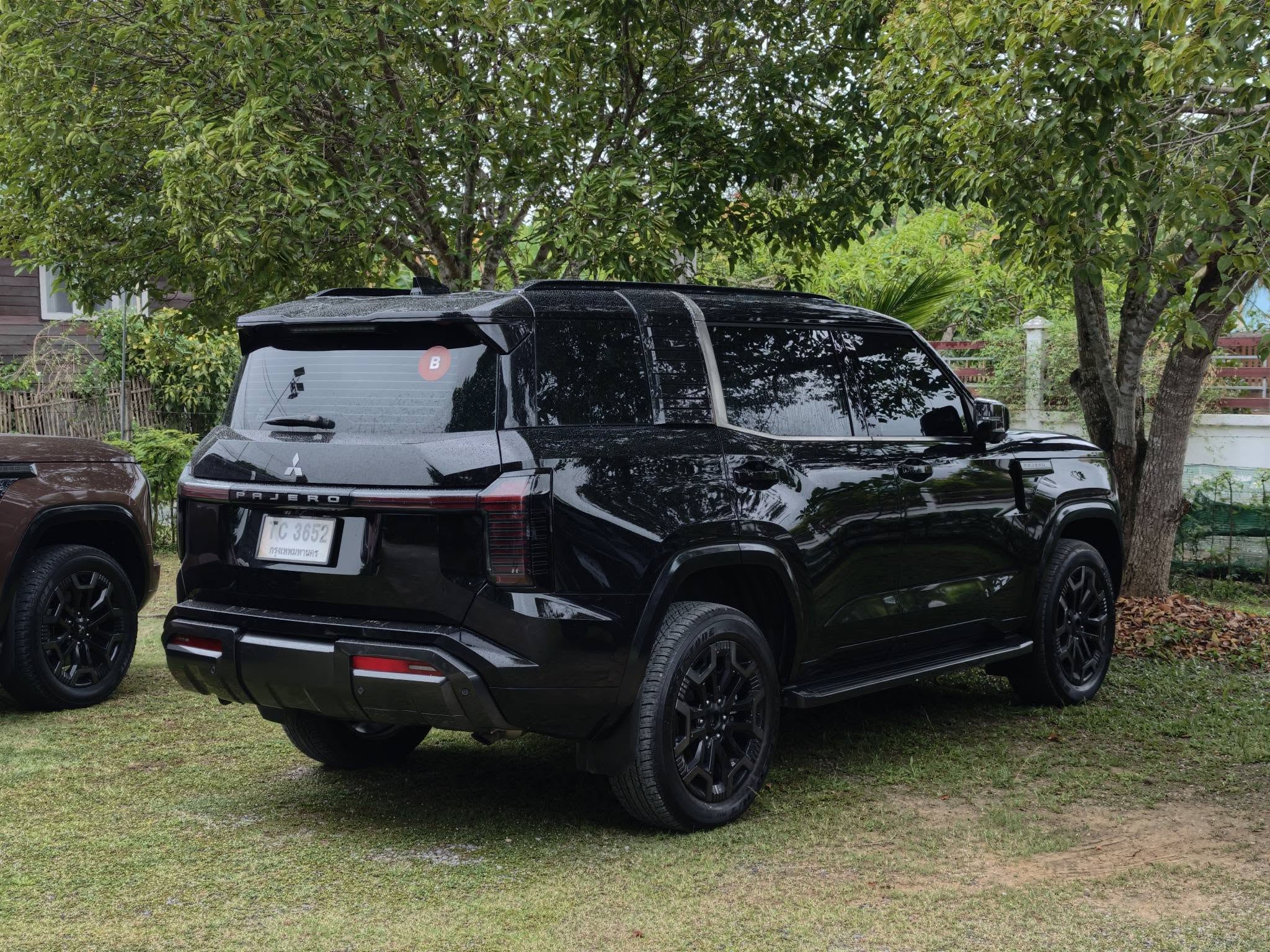 Mitsubishi Pajero 2027 -a2.jpg Mitsubishi Pajero 2027 -a2.jpg