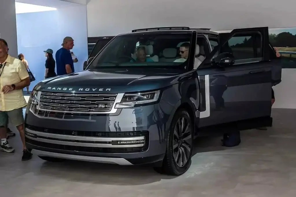 SUV điện hạng sang Range Rover Electric chính thức trình làng, thiết kế như xe xăng, chạy gần 600 km sau khi sạc