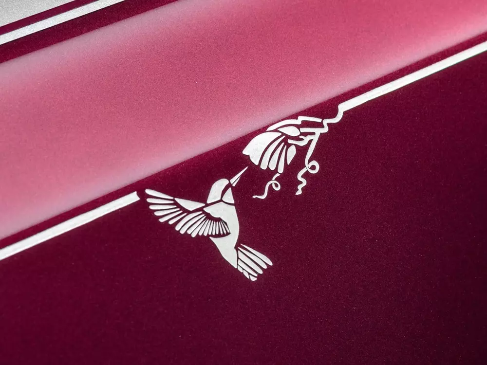 rolls-royce-phantom-hummingbird-1-b482 Ra mắt Rolls-Royce Phantom Hummingbird độc nhất vô nhị với những chi tiết khảm vỏ bào ngư - Ảnh 6.