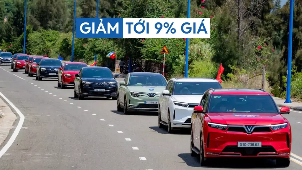 VinFast giảm 9% giá xe ô tô, chia sẻ tới 100% doanh thu với tài xế công nghệ