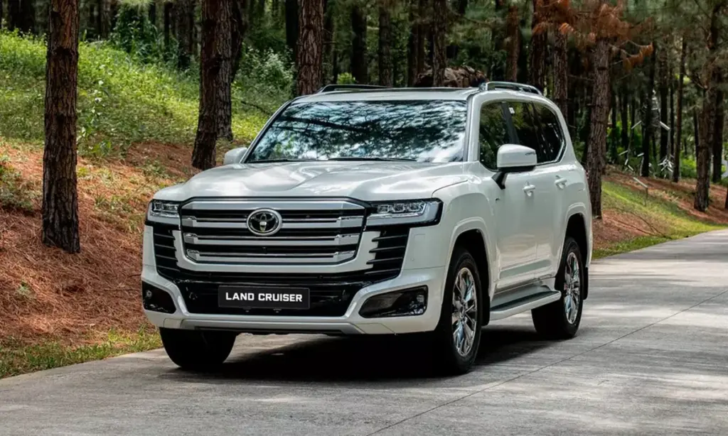 Top 10 ô tô bán kém nhất Việt Nam tháng 8/2026: Toyota Land Cruiser FJ biến mất, thay bằng Land Cruiser