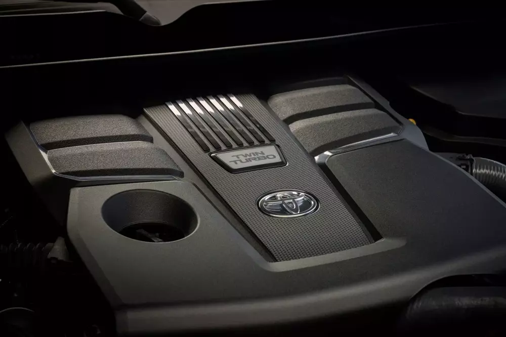 toyota-land-cruiser-300-2027-4-ab44 Toyota Land Cruiser 300 bỏ máy xăng V6 để chuyển sang động cơ mạnh nhất từ trước đến nay