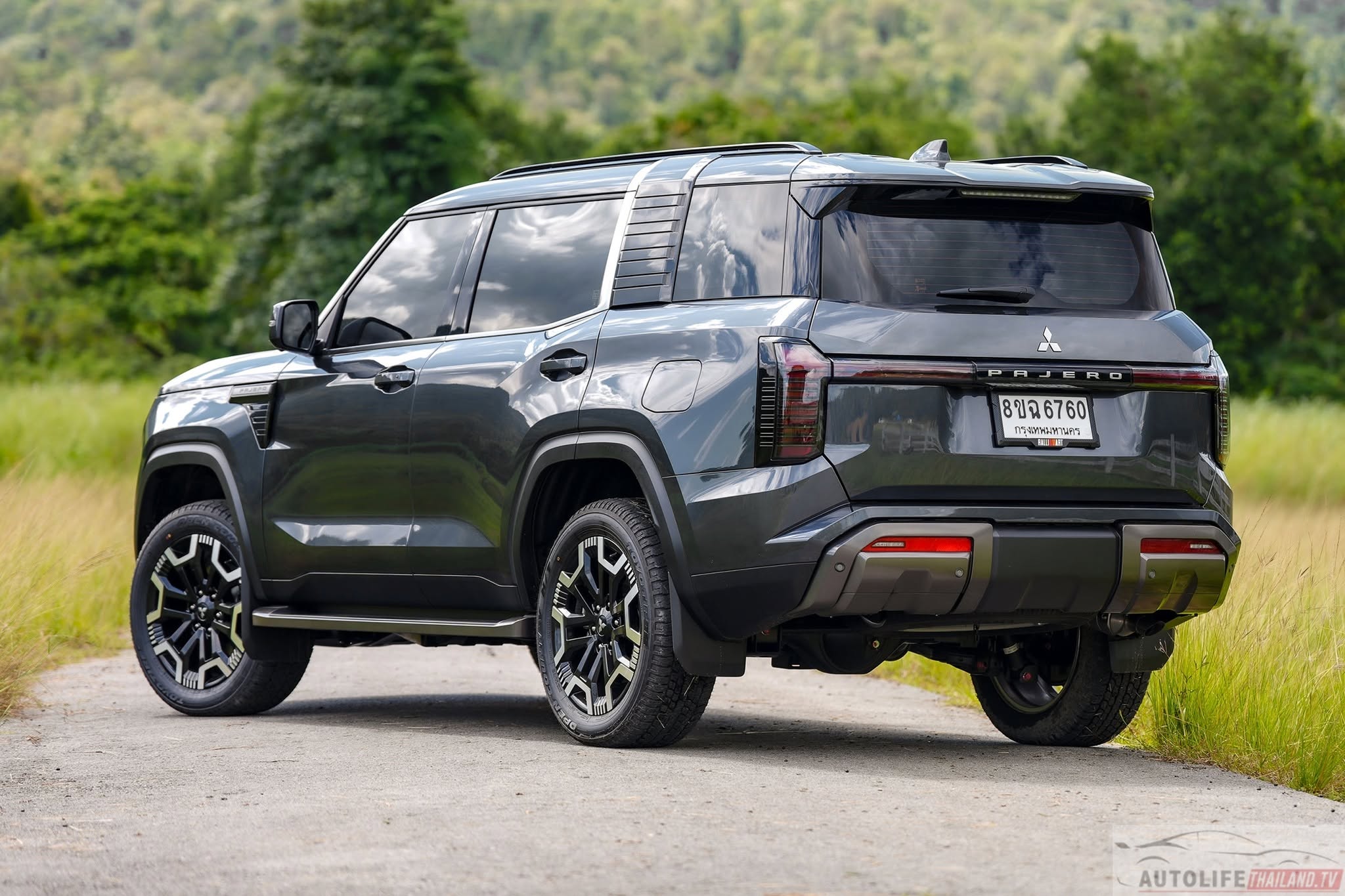 2026 Mitsubishi Pajero 2.jpg 2026 Mitsubishi Pajero 2.jpg