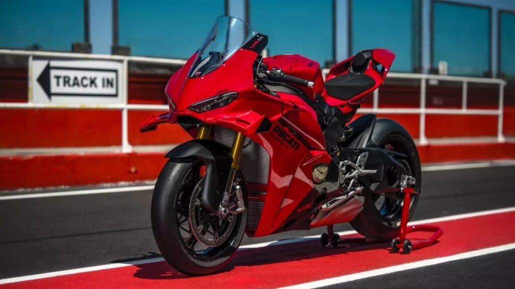 Ducati Panigale V4 2027 trình làng với công suất tăng lên 218 mã lực và khung gầm tinh chỉnh