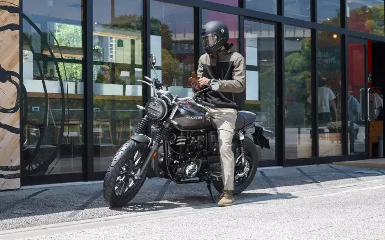 Mô tô phân khối lớn Honda GB350S lần đầu ra mắt tại thị trường Việt Nam, giá 135 triệu đồng