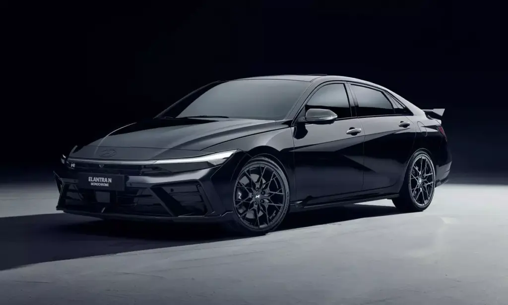 Hyundai Elantra N Monochrome trình làng, dành cho những người thích cầm lái nhưng ghét sự nổi bật