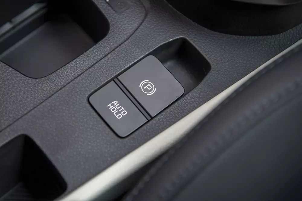 kia-carens-clavis-10-7ab4 Kia Carens Clavis chính thức ra mắt Việt Nam, được định vị như bản cao cấp hơn của Carens, giá từ 639 triệu đồng - Ảnh 12.