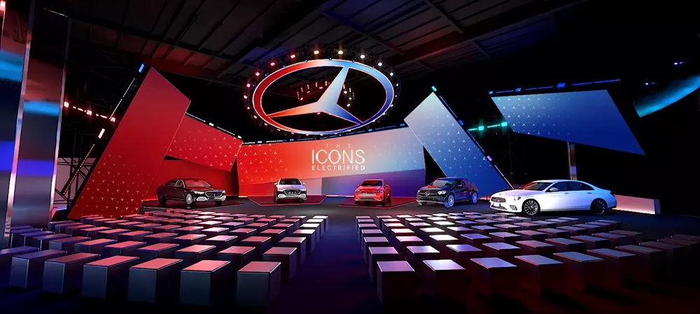 Không gian trưng bày bên trong của sự kiện do Mercedes-Benz Việt Nam tổ chức