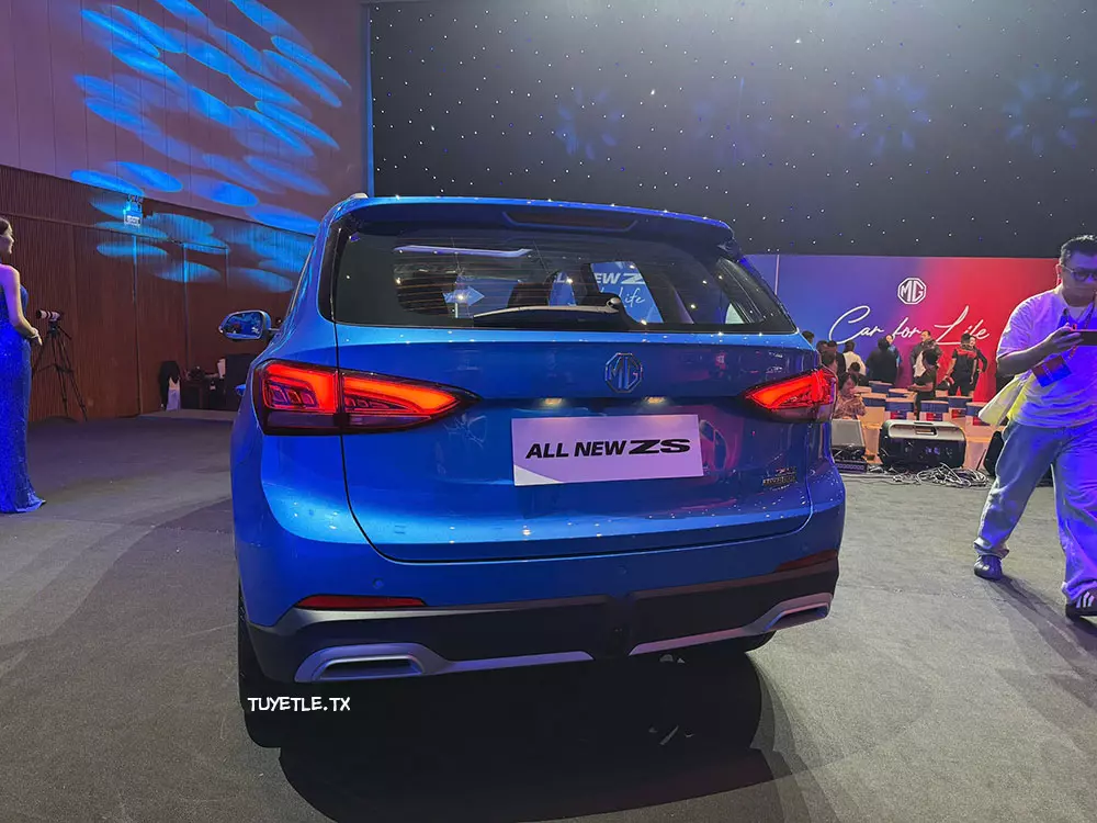MG ZS thế hệ mới chính thức được giới thiệu tại Việt Nam, giá cao hơn đời cũ - Ảnh 2.