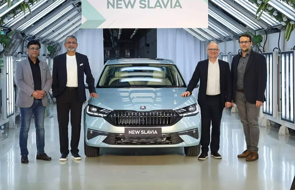 skoda-slavia-2027-1935 Sedan giá rẻ Skoda Slavia 2027 chính thức xuất xưởng, chuẩn bị ra mắt trong tháng này - Ảnh 1.