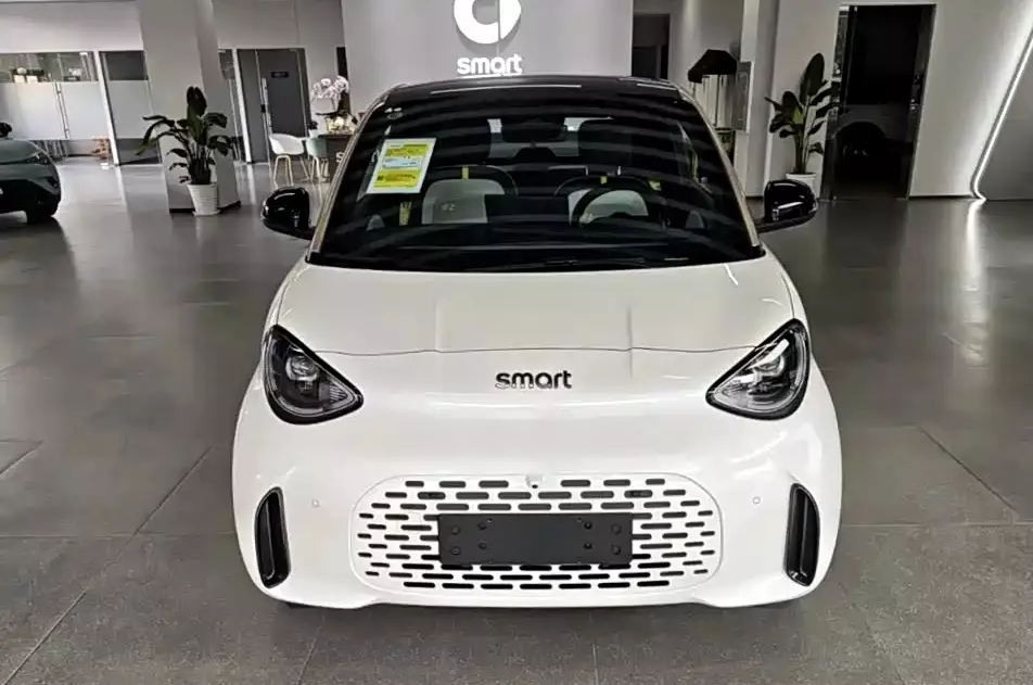 smart-2-5-74a4 Smart #2 sở hữu thiết kế gợi liên tưởng đến Smart ForTwo