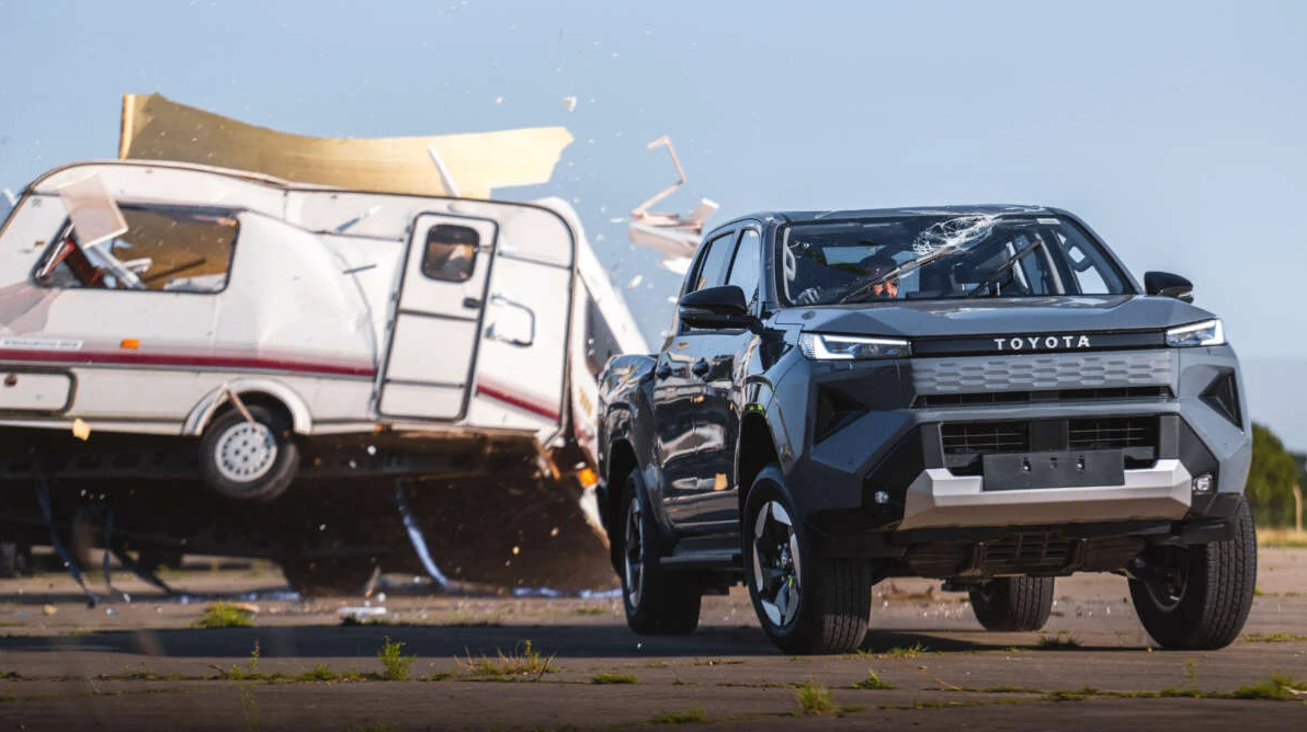 Toyota Hilux EV 2.png Toyota Hilux EV 2.png
