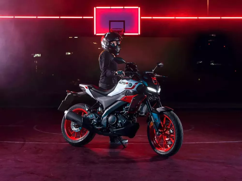 yamaha-mt-125-2027-b4dc Yamaha MT-125 2027 trình làng với thiết kế giống MT-09 và MT-07 hơn bao giờ hết